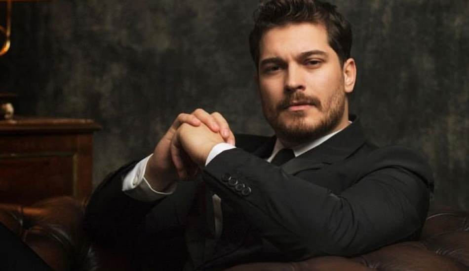 Çağatay Ulusoy’un yeni imajı hayranlarını şaşırttı!